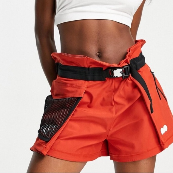 ✖️SOLD✖️•NIKE X Naomi Osaka• Utility Tennis Shorts in Cinnabar Red Size Medium - Picture 14 of 15